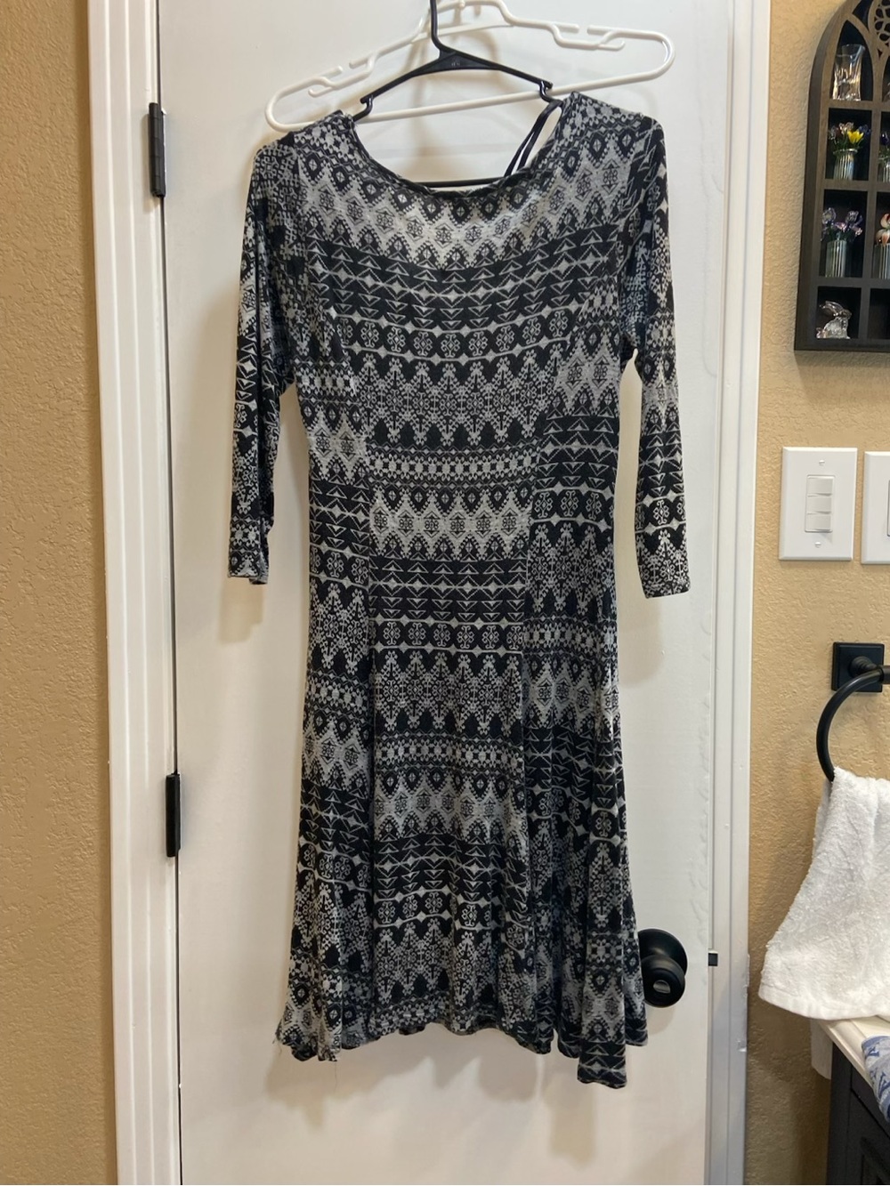 Bundle**Black & White Patterned Women's A-Line Dress/Brown Dress/Jacket